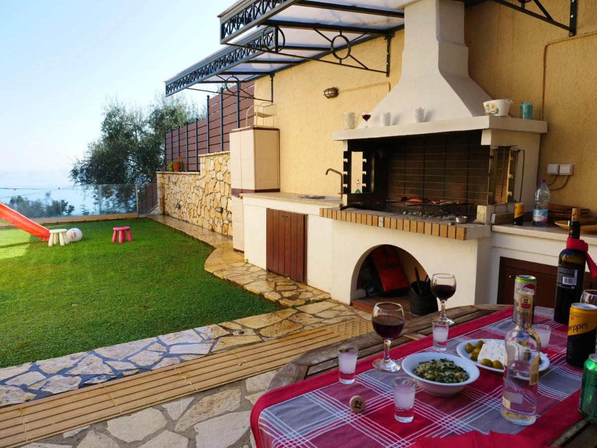 Villa Artemis Barbati Buitenkant foto