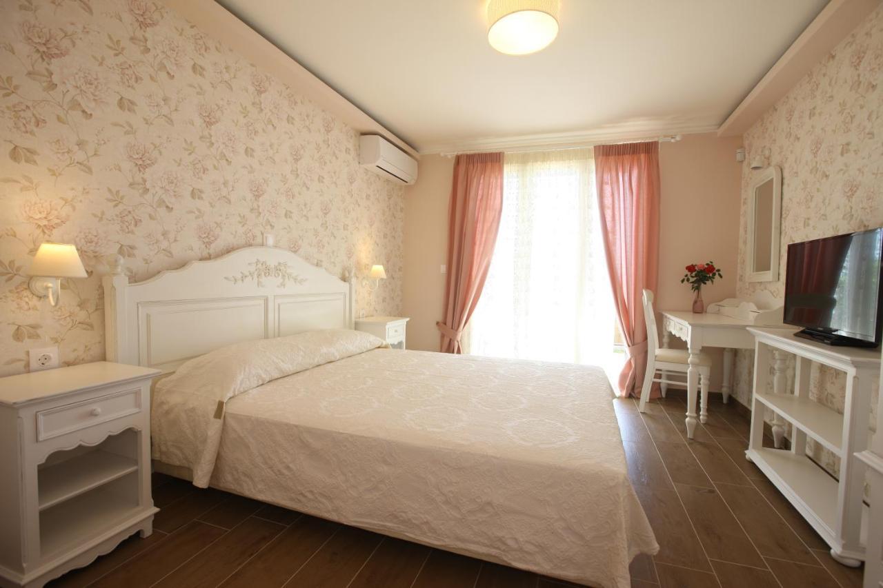 Villa Artemis Barbati Buitenkant foto