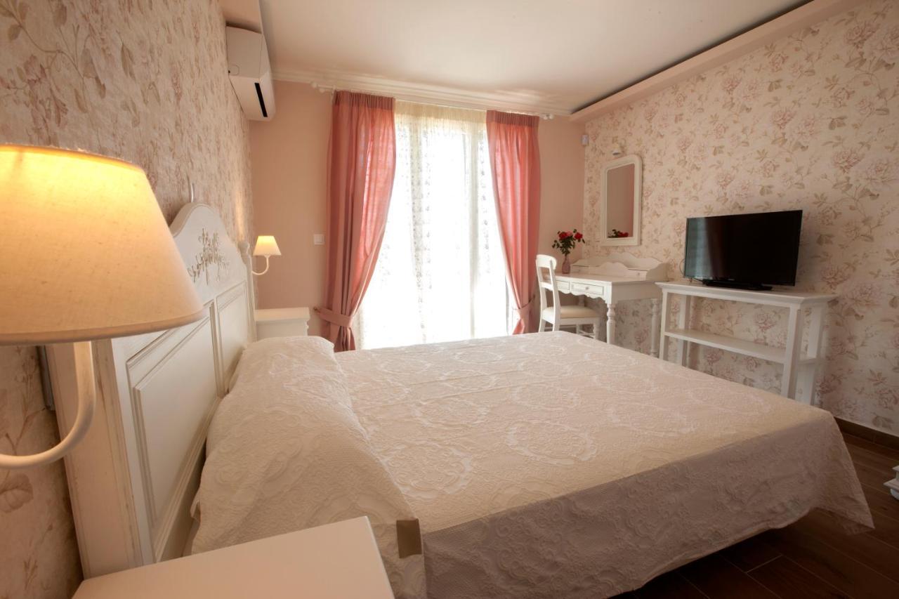 Villa Artemis Barbati Buitenkant foto