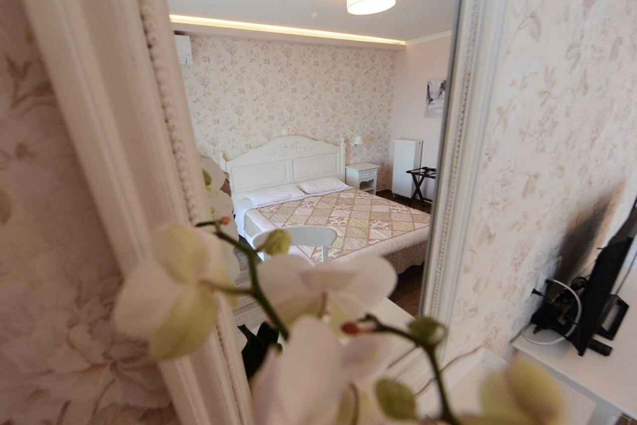 Villa Artemis Barbati Buitenkant foto